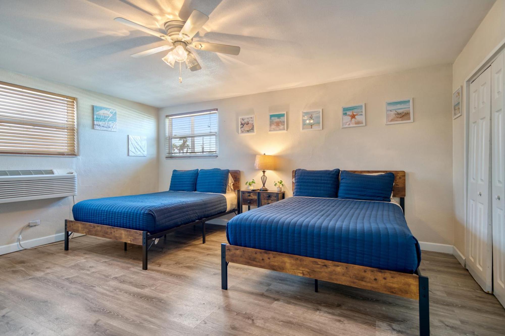 קלירווטר ביץ' Camelot Beach Suites מראה חיצוני תמונה